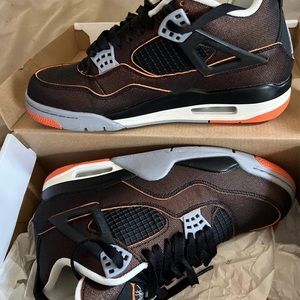“Starfish” Jordan 4s Barely worn great condition accepting reasonable offers